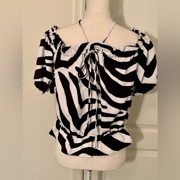 Vince Camuto Zebra-Print Off The Shoulder Top - Picture 2 of 7